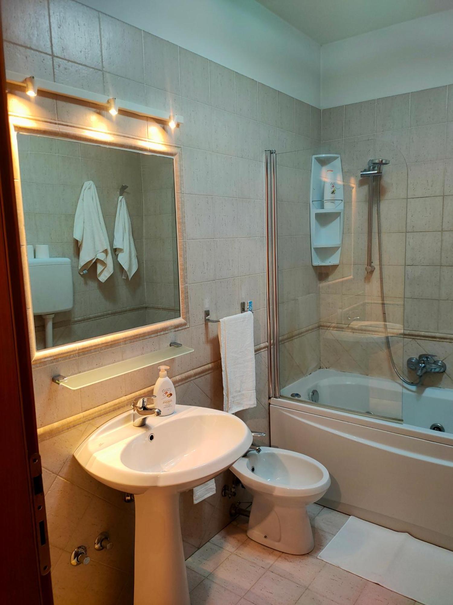 Lele House Fiumicino - Intero Appartamento Aeroporto Di Fiumicino - Nuova Fiera Di Roma Экстерьер фото
